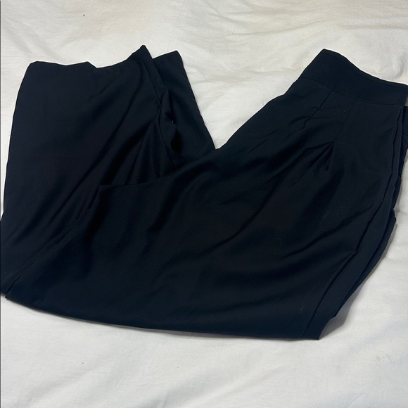 Lattelier high waisted, black cropped baggy pants - Picture 6 of 10